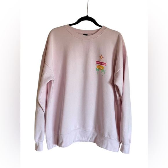 Women’s WILD FABLE Pink PONTA DO SOL Crewneck Sweatshirt Top Small
NWT - Picture 1 of 2